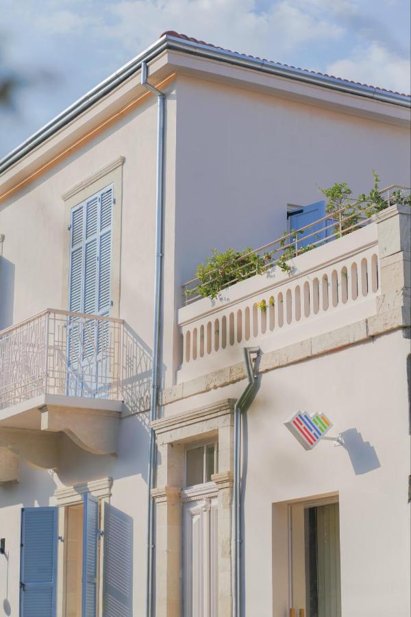 Heart Hotel Limassol Bagian luar foto
