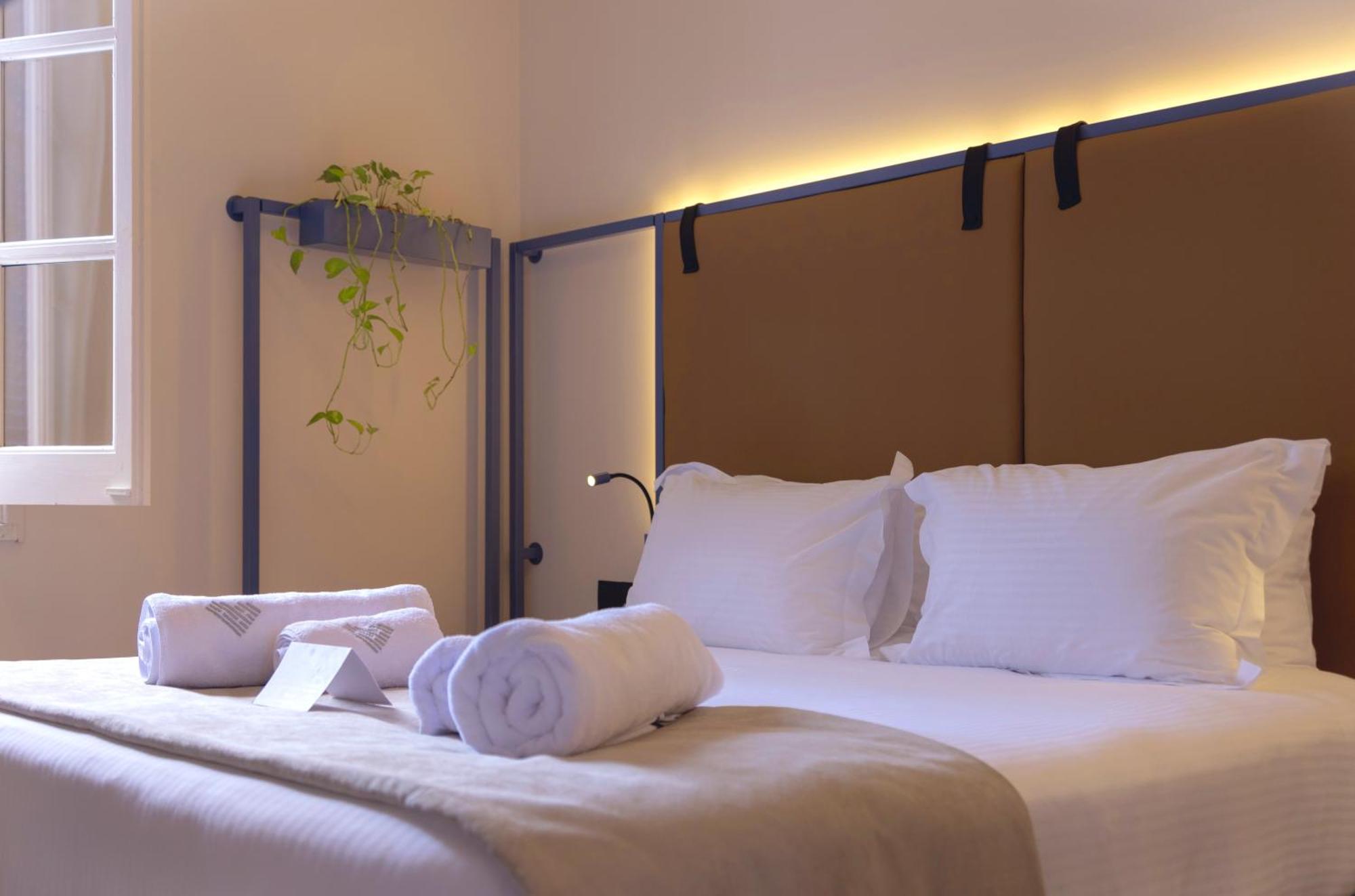 Heart Hotel Limassol Bagian luar foto