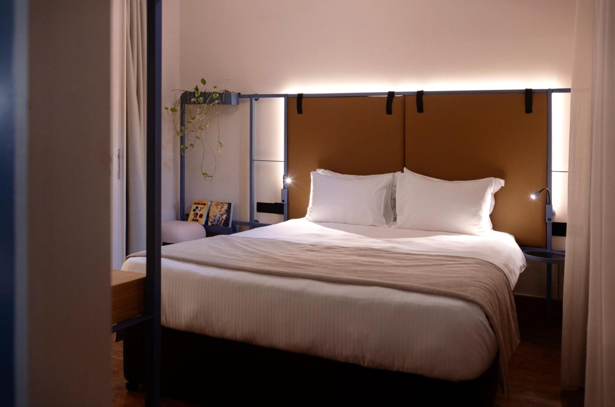 Heart Hotel Limassol Bagian luar foto