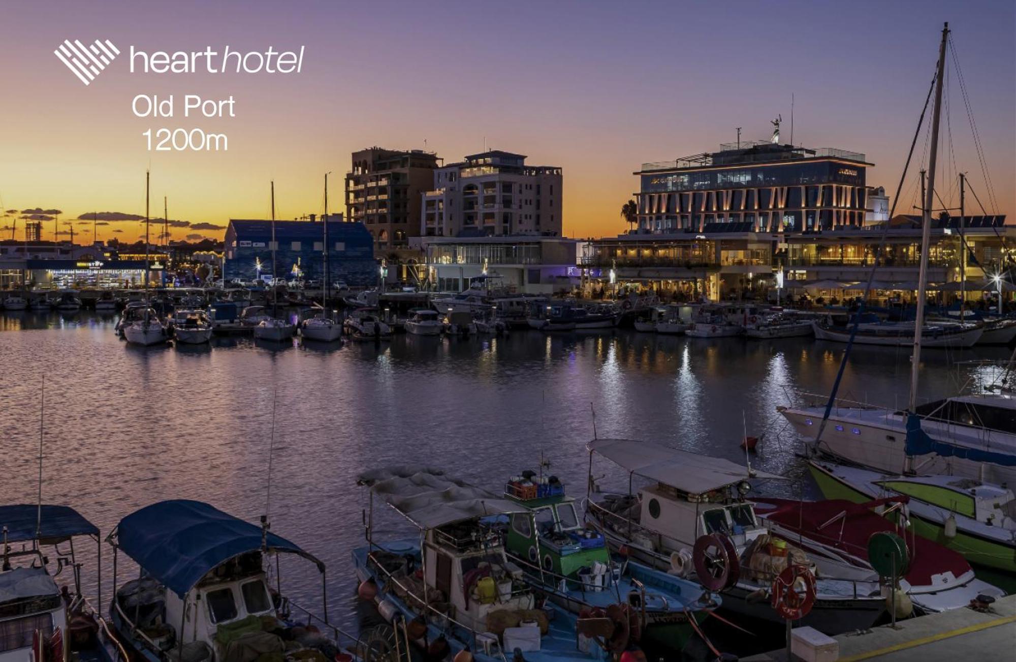 Heart Hotel Limassol Bagian luar foto